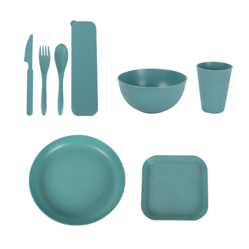 8-Piece Plastic Dinnerware Set